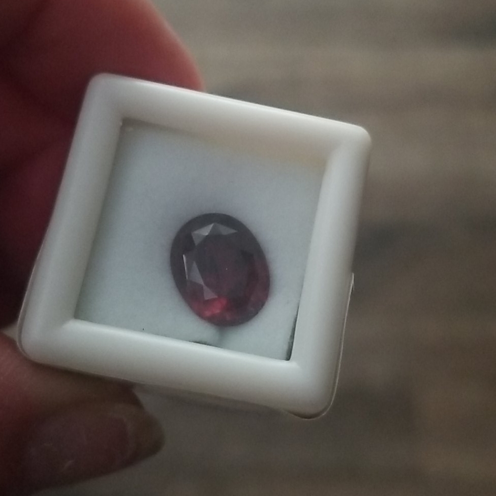 Red Zircon gemstone NWT